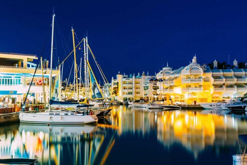 Luxury Apartament In Marina Benalmádena Exteriör bild