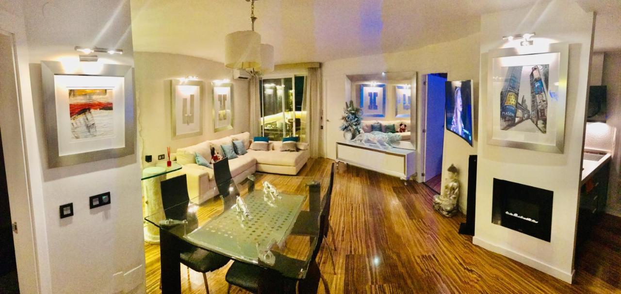 Luxury Apartament In Marina Benalmádena Exteriör bild